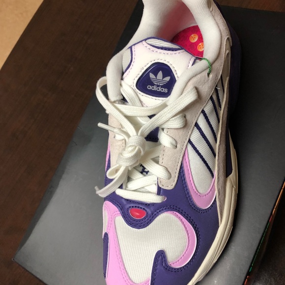 Brand new Limited Edition Adidas Dragon Ball Z - Picture 2 of 3